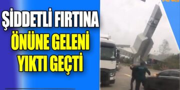 İstanbul Çatalca’da Lodos Saat Kulesini yıktı! #lodos #fırtına #yağmur #istanbul